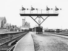 This gantry of platform starters at Fraserburgh replaced a lower quadrant lattice version which had probably succumbed to decades of salty air, the box shut on 27 June 1966