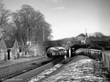 An unstaffed halt.  Looking towards Dyce.
