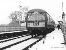 A Cravens DMU ex Aberdeen calls at Pitmedden on 5 Dec 1964, heading for Insch (SO service).