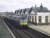 A dual liveried Swindon DMU at Tillynaught with the 8.58 Elgin to Aberdeen service on 13 Apr 1968,